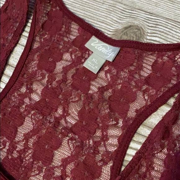 Vanity Tank - Picture 4 of 5